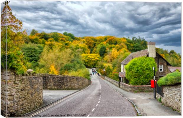 Ludlow In Autumn Canvas Print by Rick Lindley