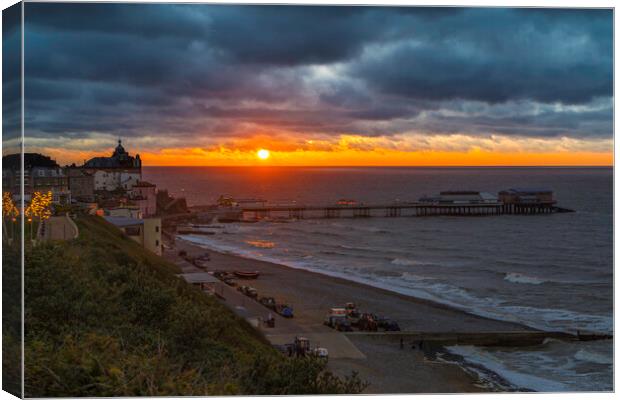 Cromer 23rd May 2016 Canvas Print by Andrew Sharpe