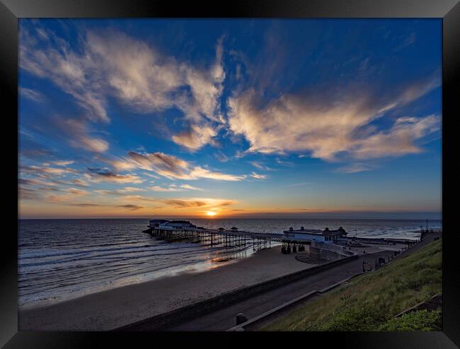 Cromer dawn, 24th May 2016 Framed Print by Andrew Sharpe