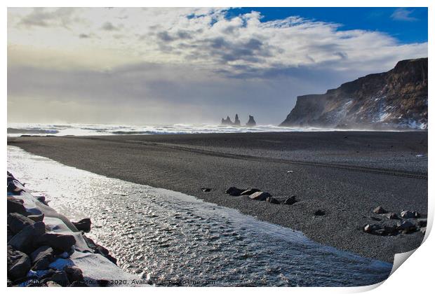 Black sand beach in Iceland Print by Jonathan Moulton