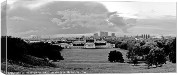 B&W Panoramamic view of London, The Queens House, The National Maritime Museum, Canary Wharfe on the Isle of Dogs  Canvas Print by Terry Senior
