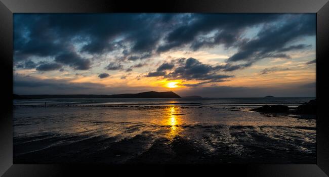 Hayle Bay Sunset Framed Print by David Wilkins