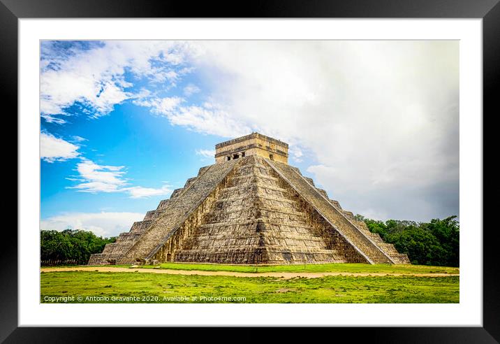 The Mayan pyramid in Chichen Itza Mexico. Framed Mounted Print by Antonio Gravante