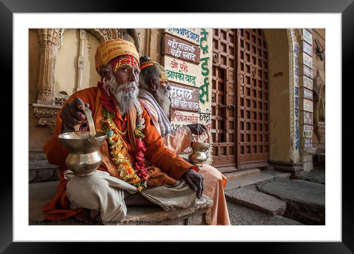 Jaisalmer Fort, religious devotees. Framed Mounted Print by Chris North