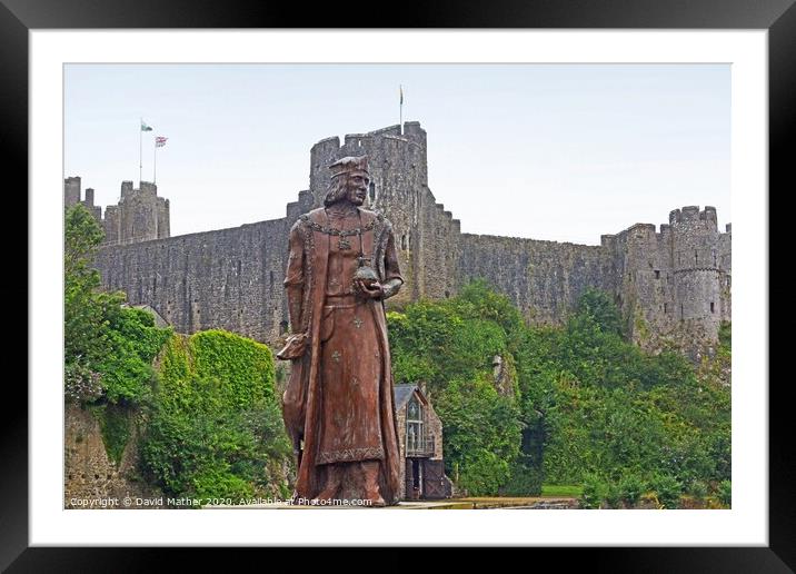 Henry Tudor statue at Pembroke Castle, South Wales Framed Mounted Print by David Mather