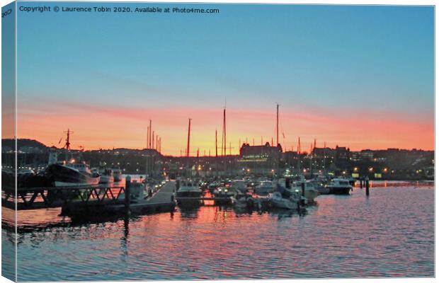 Harbour Sunset, Scarborough, North Yorkshire Canvas Print by Laurence Tobin