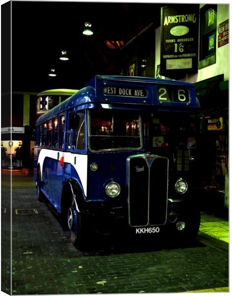 Old city bus Canvas Print by Martin Smith