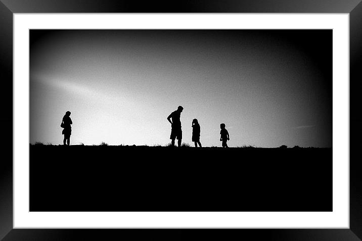 family day out Framed Mounted Print by rachael hardie