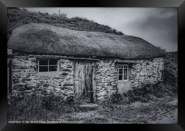 Cornwall cottage  Framed Print by Ian Stone
