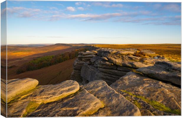 Stanage Edge in autumn, Peak District national park Canvas Print by Andrew Kearton