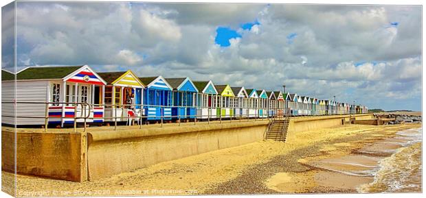 Beach huts of Southwold. Canvas Print by Ian Stone