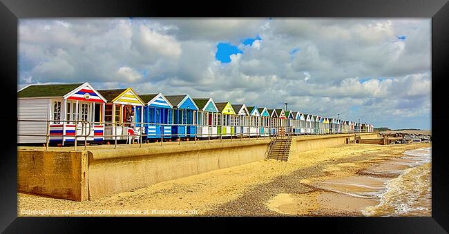 Beach huts of Southwold. Framed Print by Ian Stone