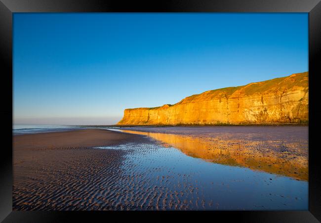 Huntcliff, Saltburn-by-the-sea, North Yorkshire Framed Print by Andrew Kearton