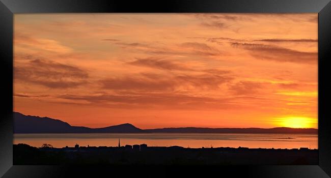 A Scottish sunset, Ayr at dusk Framed Print by Allan Durward Photography