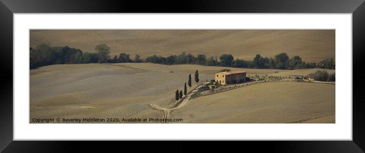 Tuscan farmhouse in rolling landscape Framed Mounted Print by Beverley Middleton