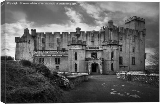 Dramatic Dunvegan Castle  Canvas Print by Kevin White