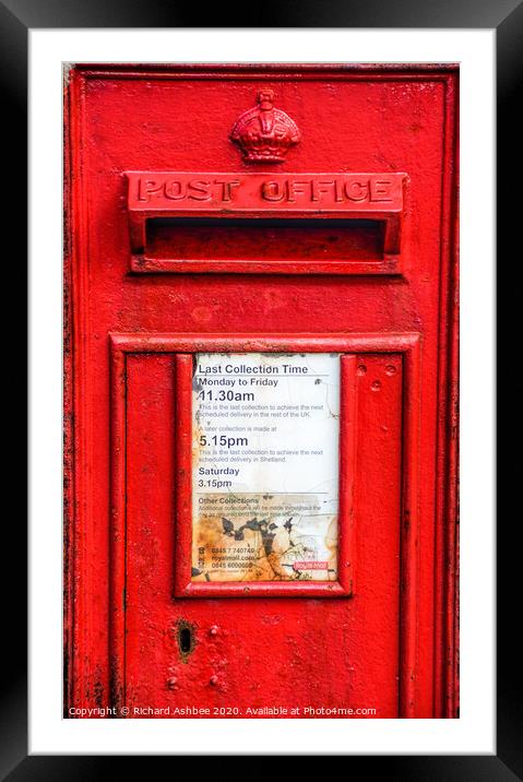 Red post box Framed Mounted Print by Richard Ashbee