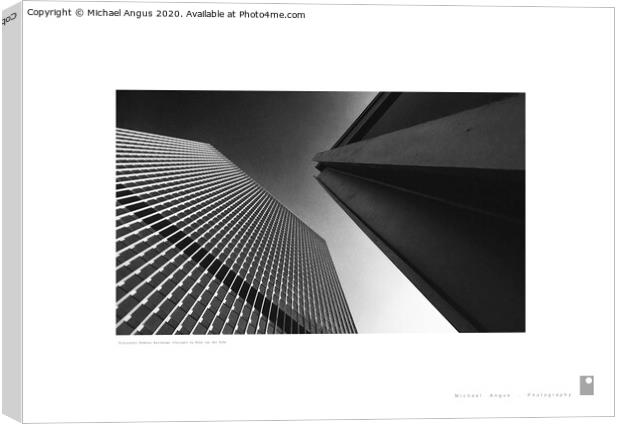 Kluczynski Federal Buildings, Chicago (USA).  Canvas Print by Michael Angus