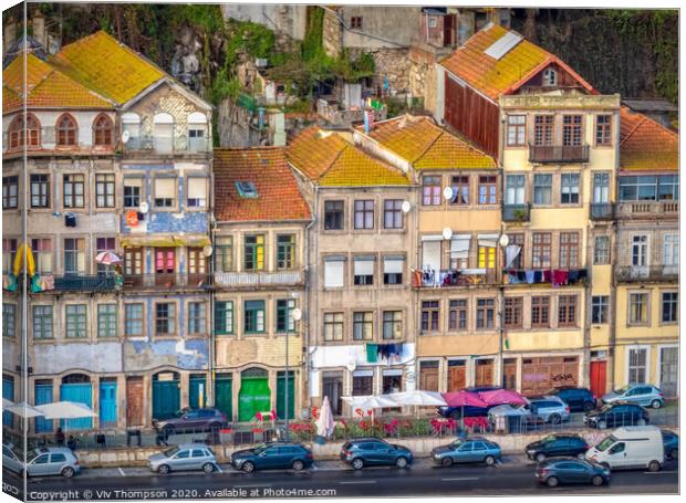 Living in Porto Canvas Print by Viv Thompson