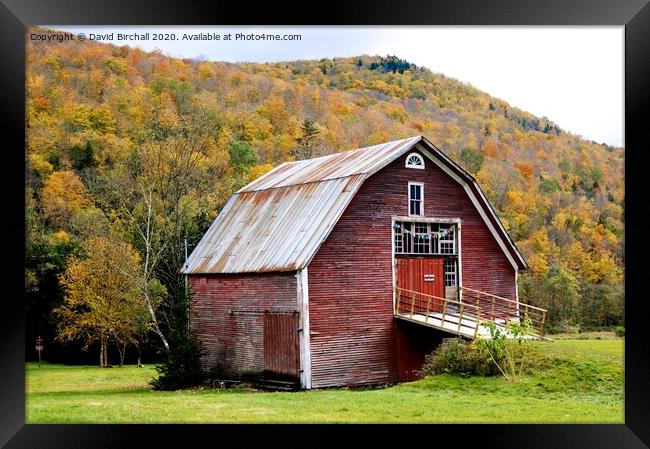 Vermont red barn, America. Framed Print by David Birchall