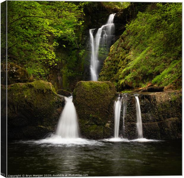 Sgwd Einion gam, the fall of the crooked anvil waterfall Canvas Print by Bryn Morgan