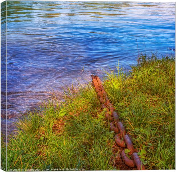 Close up of the big chain of dam of the Panperduto hydraulic complex Canvas Print by Claudio Lepri