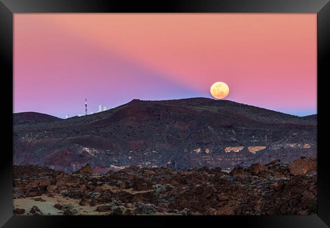 Full moon rising, Izaña, Tenerife Framed Print by Phil Crean