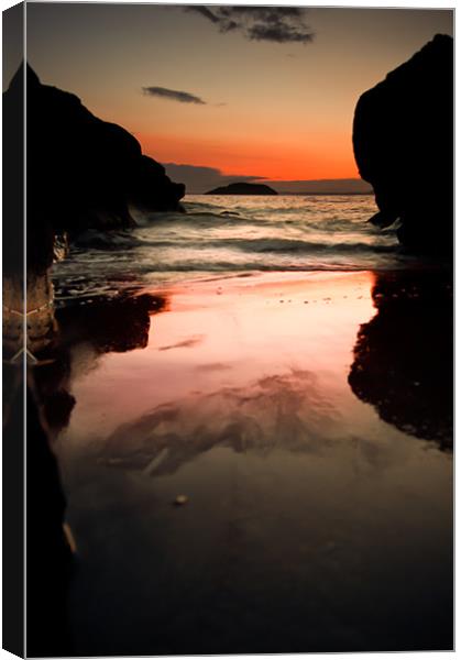 Framed Rock Sunset Canvas Print by Keith Thorburn EFIAP/b