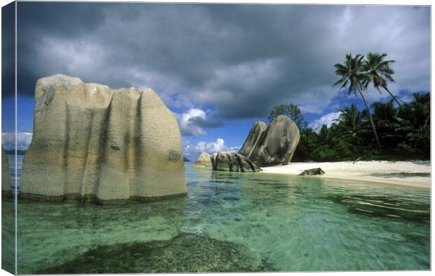 INDIAN OCEAN SEYCHELLES LA DIGUE BEACH Canvas Print by urs flueeler