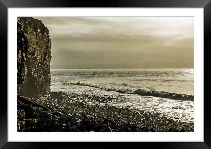 Nash Point Beach looking east into the sun Framed Mounted Print by Nick Jenkins