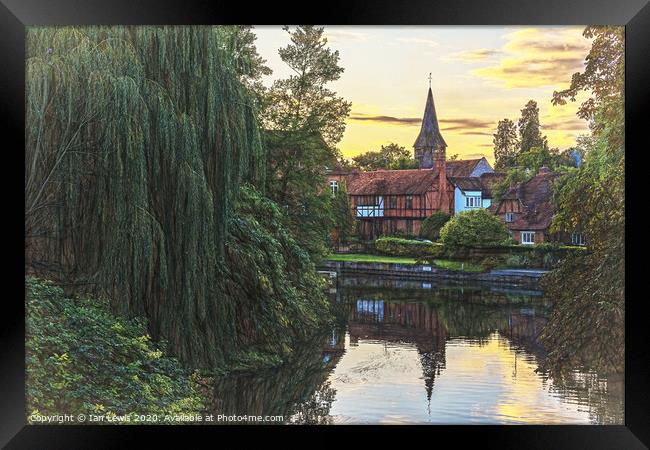 Thames Backwater at Whitchurch Framed Print by Ian Lewis