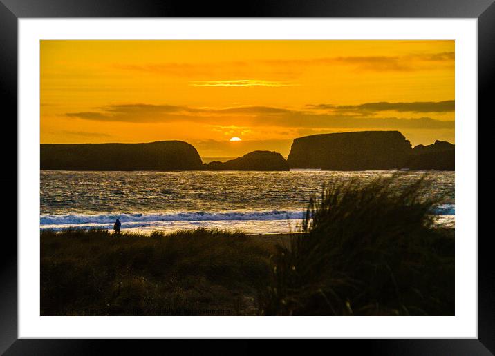 Sunset Isle Framed Mounted Print by Gary Buchan
