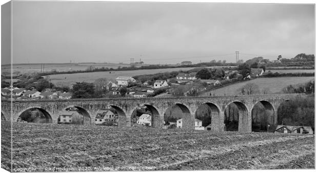 The Angarrack Viaduct, Hayle, Cornwall, England Canvas Print by Rika Hodgson