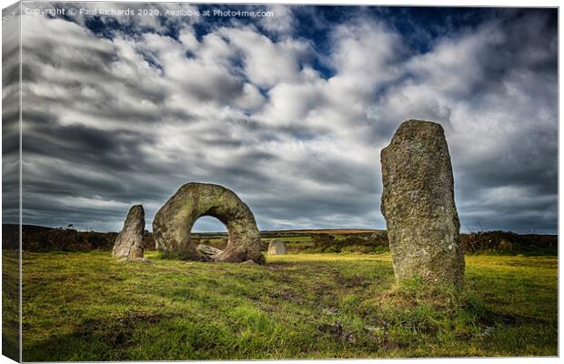 Men-an-tol, in Cornwall Canvas Print by Paul Richards