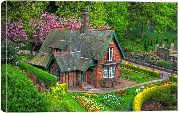 Gardener's cottage Canvas Print by Tom Gomez