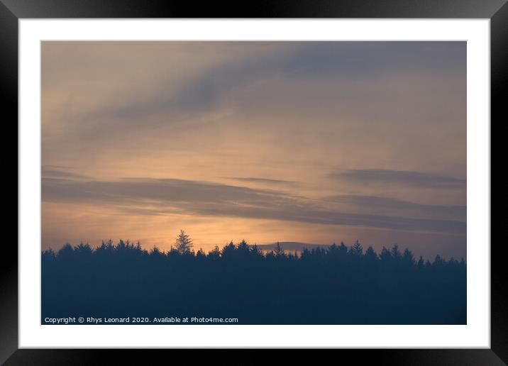 Autumn dusk glow at redmires reservoirs in sheffield, uk Framed Mounted Print by Rhys Leonard