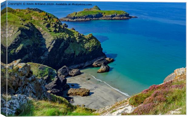 rugged cornish coastline Canvas Print by Kevin Britland