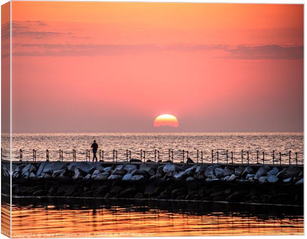 Sunset At Herne Bay Canvas Print by Clare Edmonds