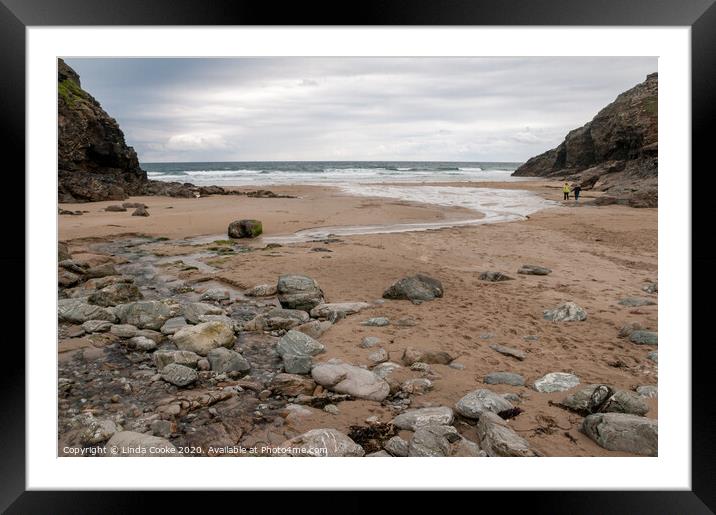 Chapel Porth Framed Mounted Print by Linda Cooke