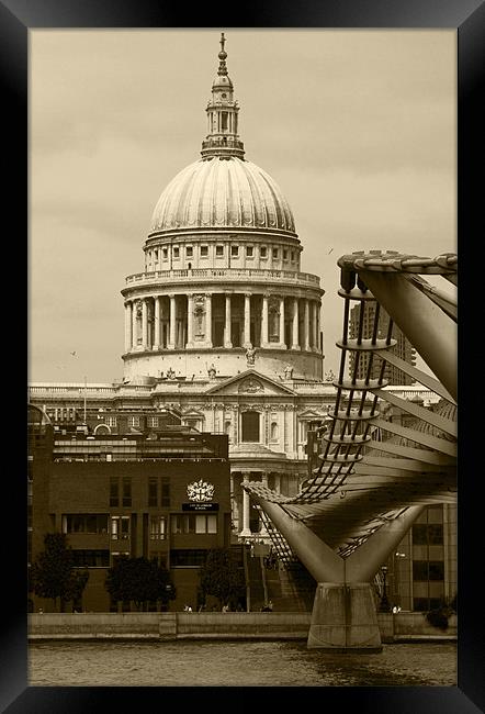 St Pauls Cathedral London Framed Print by David French