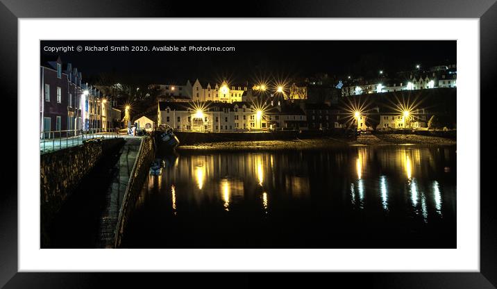 The beach by Portree harbour and the surrounding buildings. Framed Mounted Print by Richard Smith