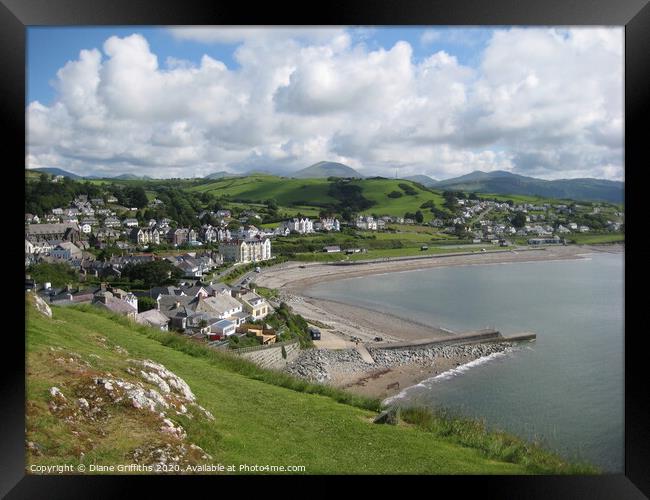 The Welsh Coast, Criccieth Framed Print by Diane Griffiths