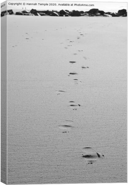 Footprints in the Sand  Canvas Print by Hannah Temple