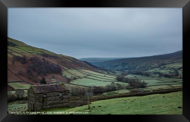 Thwaite valley mists swaledale Framed Print by Richard Perks