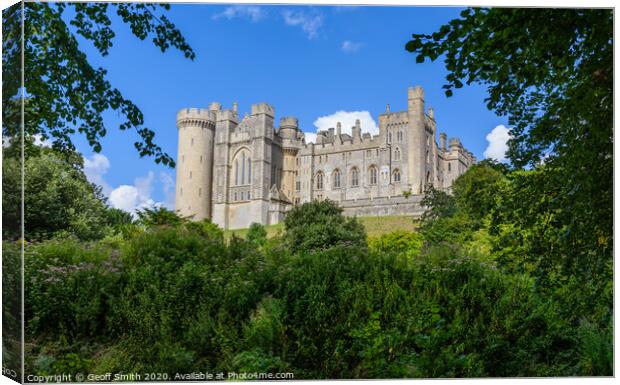 Arundel Castle in Summer Canvas Print by Geoff Smith