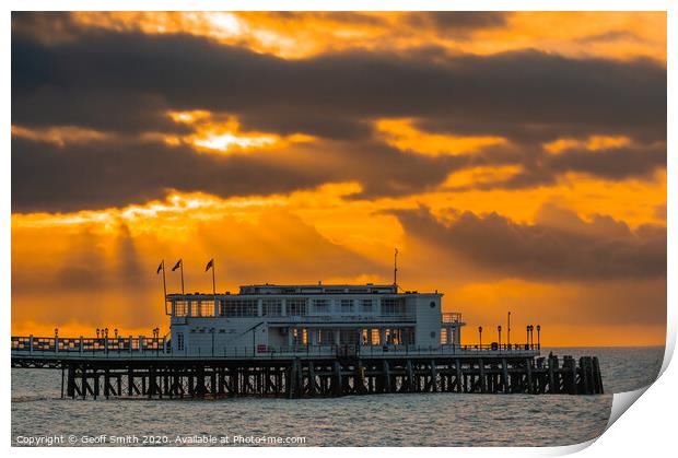 Worthing Pier at Sunrise Print by Geoff Smith
