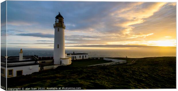The Mull of Galloway Lighthouse Canvas Print by alan bain