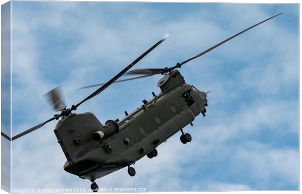 The Chinook aircraft Bournemouth Air show. Canvas Print by mick gibbons