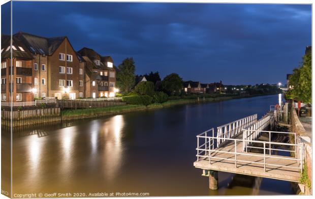 River in Arundel at night Canvas Print by Geoff Smith