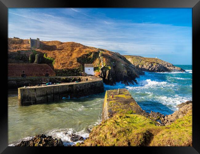 Porthgain Harbour, Pembrokeshire. Framed Print by Colin Allen